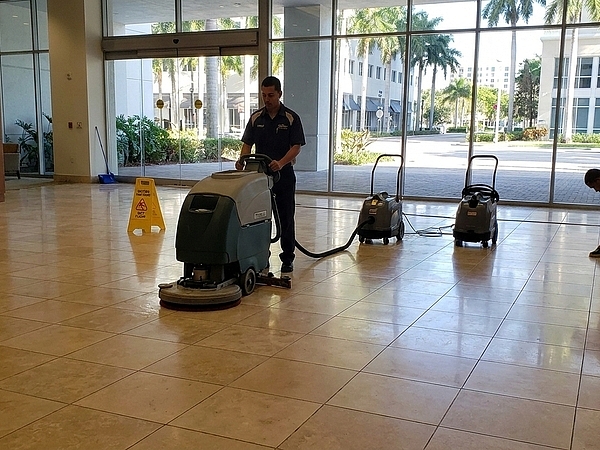 Do Commercial Floors in Broward County Need Routine Tile Cleaning?