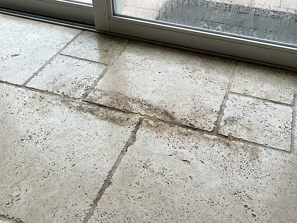 Why Grout Lines in Palm Beach County Slowly Darken Over Time